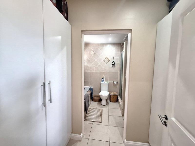 3 Bedroom Property for Sale in Fraaiuitsig Western Cape